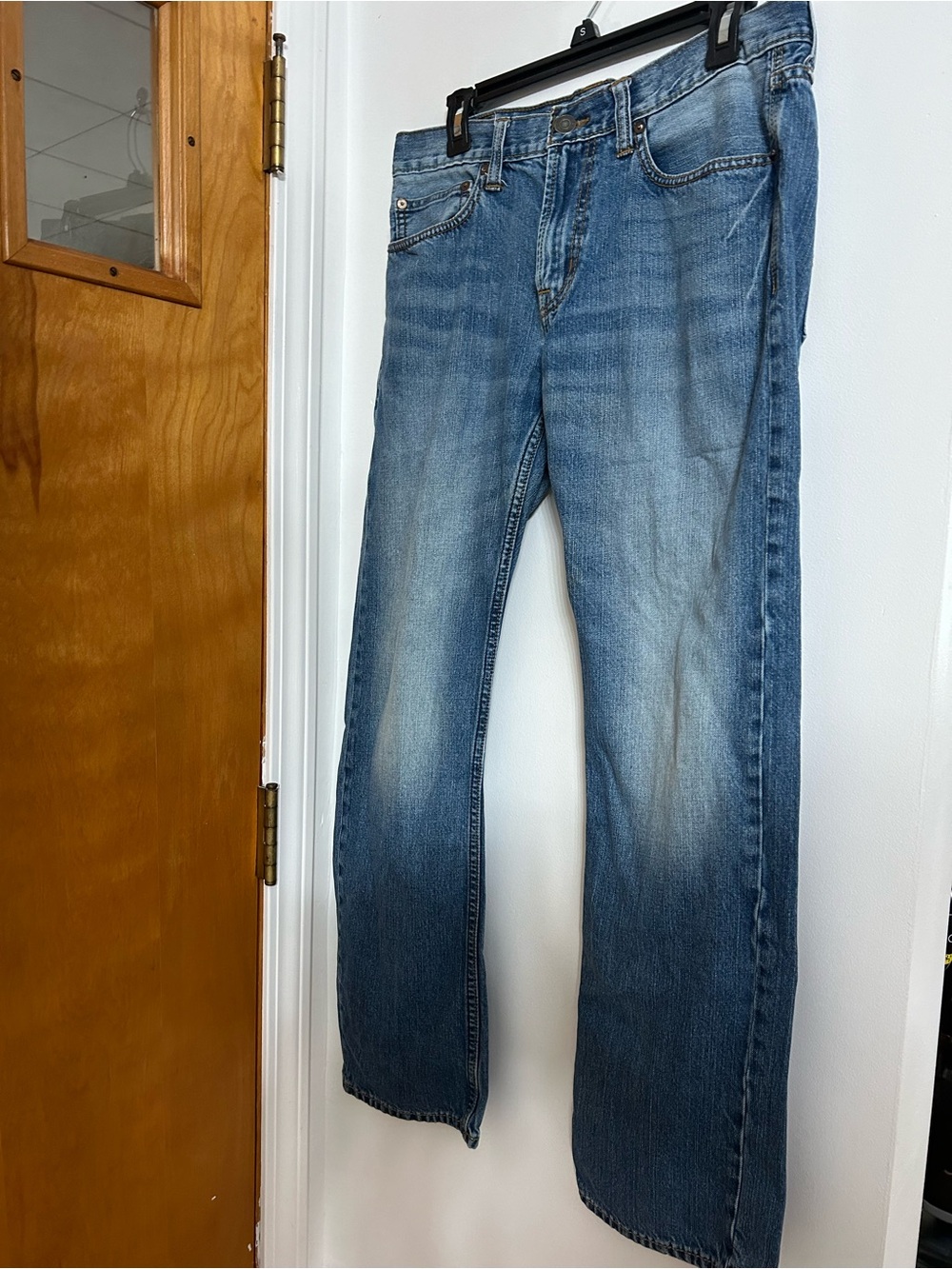 American Eagle Outfitters Men's Mid Blue Straight Jeans